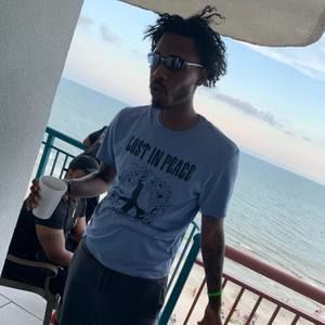 Meet your Posher, Ray